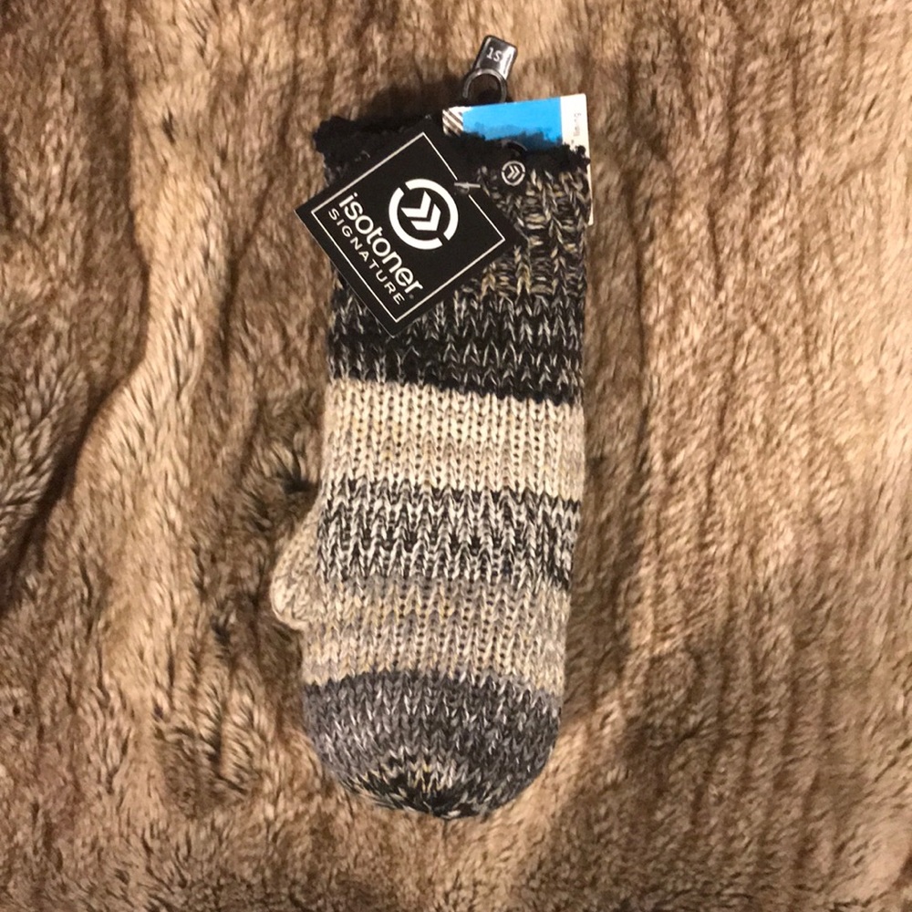 Isotoner mittens